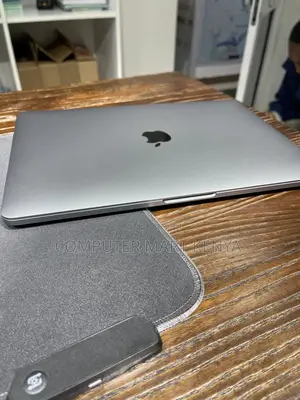 New Laptop Apple MacBook Air 8GB Apple M1 SSD 256GB
