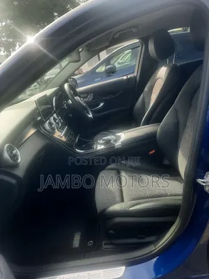 Mercedes-Benz C200 2018 Blue