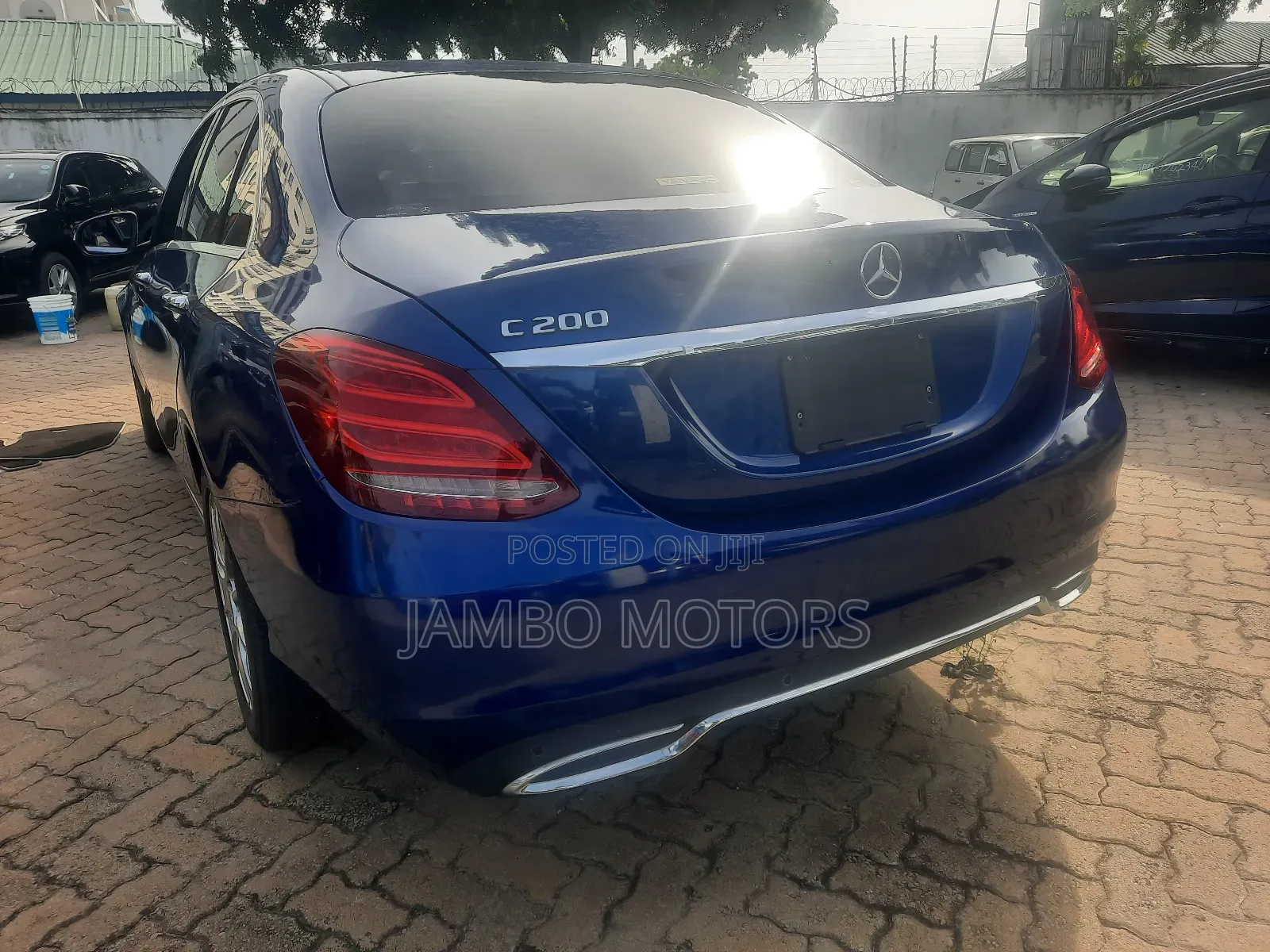 Mercedes-Benz C200 2018 Blue