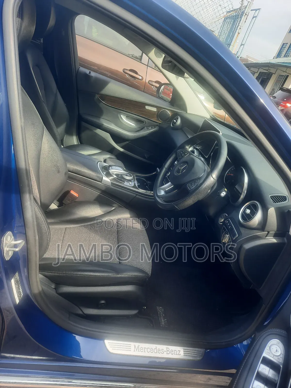 Mercedes-Benz C200 2018 Blue