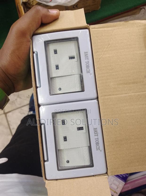 Outdoor Socket<>Waterproof Outdoor Twin Socket