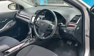 Toyota Premio 2.0 FWD 2018 Silver