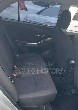 Toyota Premio 2.0 FWD 2018 Silver