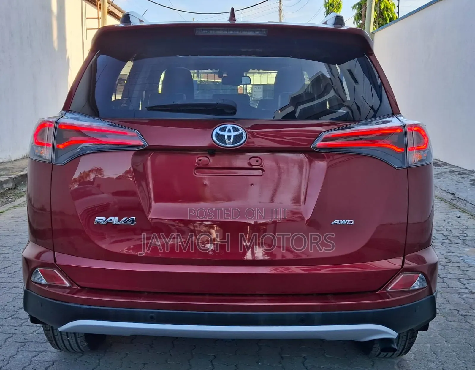Toyota RAV4 2017 Red