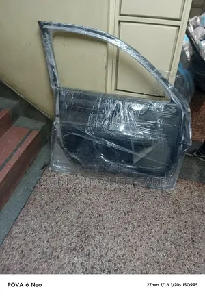 Corolla Fielder 165 Front Door Left
