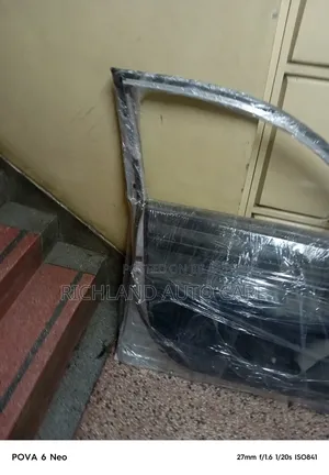 Corolla Fielder 165 Front Door Left