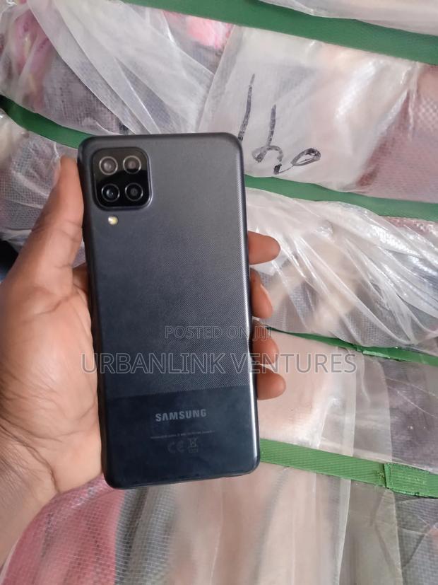 Samsung Galaxy A12 64 GB Black
