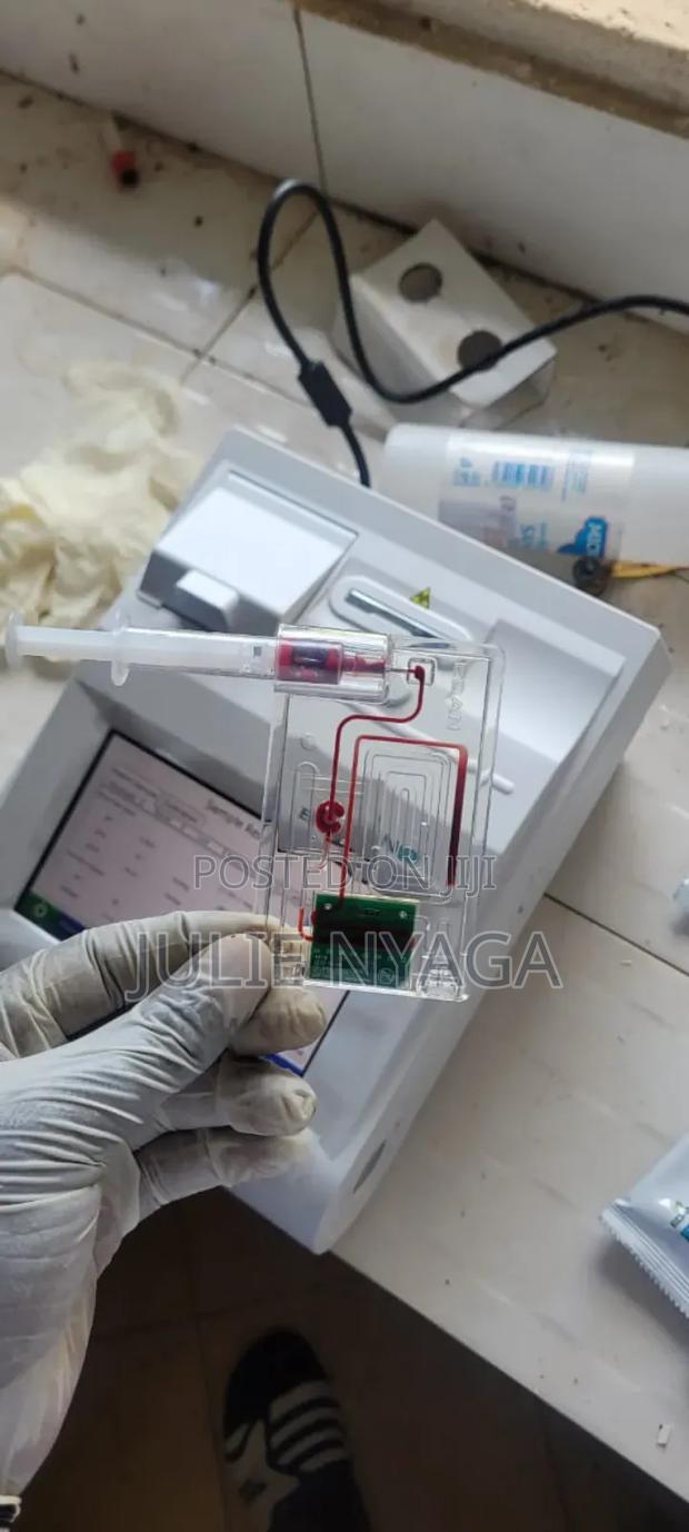 Blood Gas Analyzer - thumbnail 3