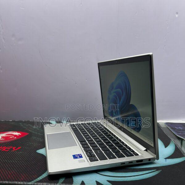 Laptop HP EliteBook 830 G8 8GB Intel Core I5 SSD 256GB