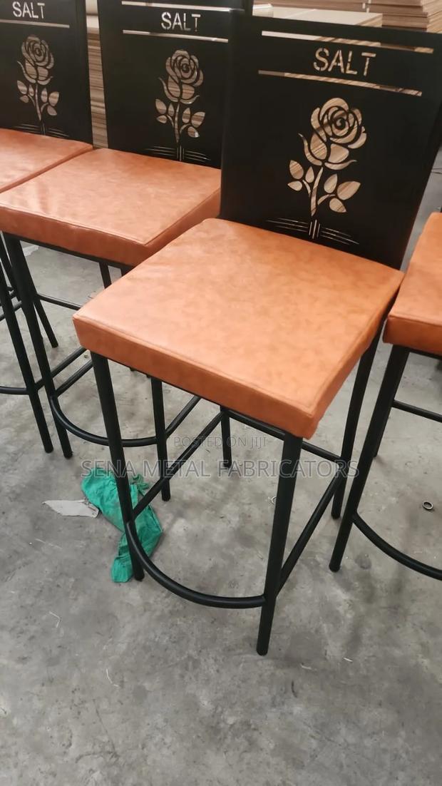 High-Quality Powder-Coated High Stools - thumbnail 4