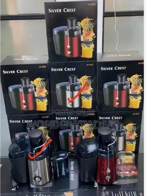 *800 Watts Silver Crest Juicer*
