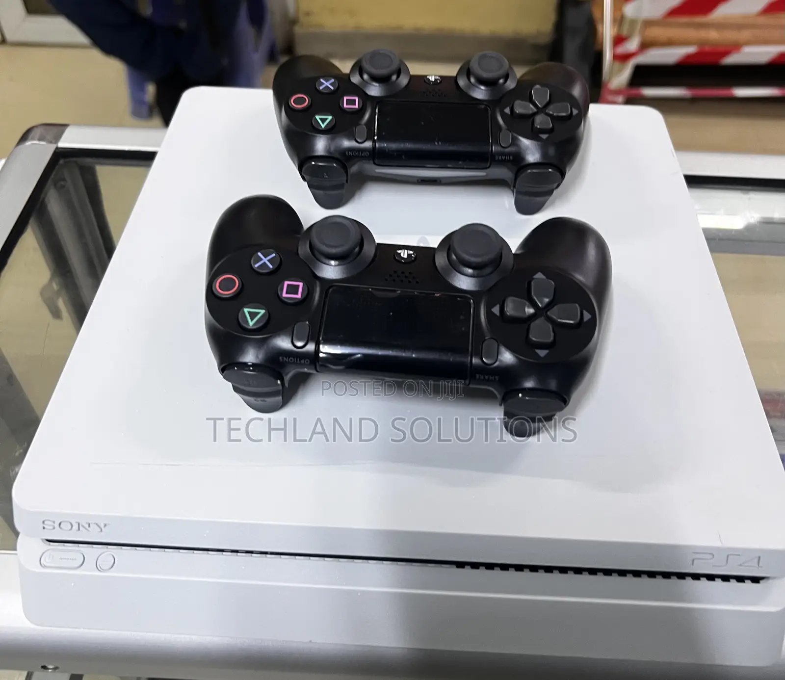 White Ps4 Slim With Extra Controller