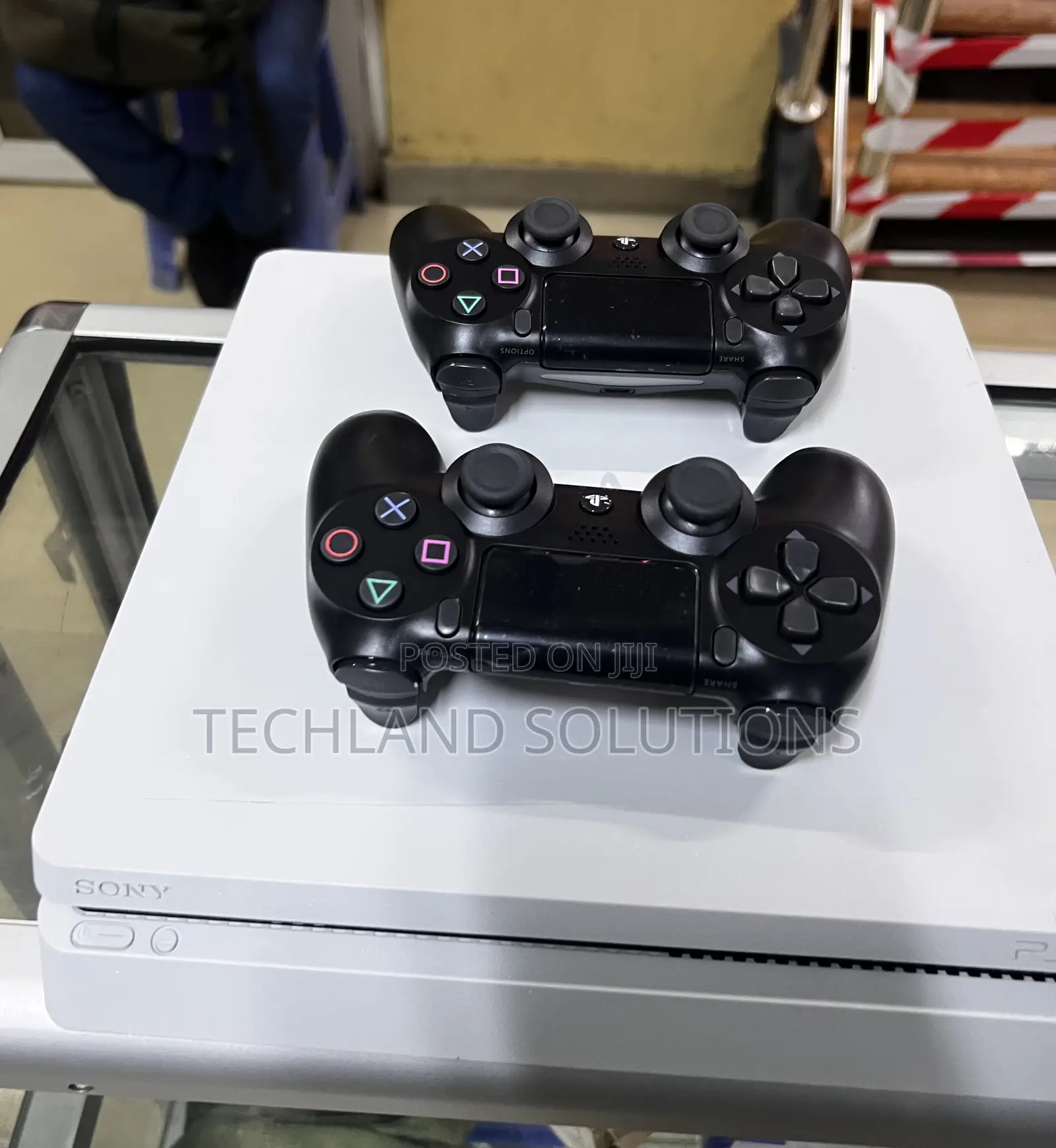 White Ps4 Slim With Extra Controller