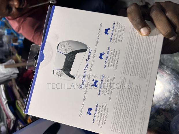 New Black Ps 5controller - thumbnail 4