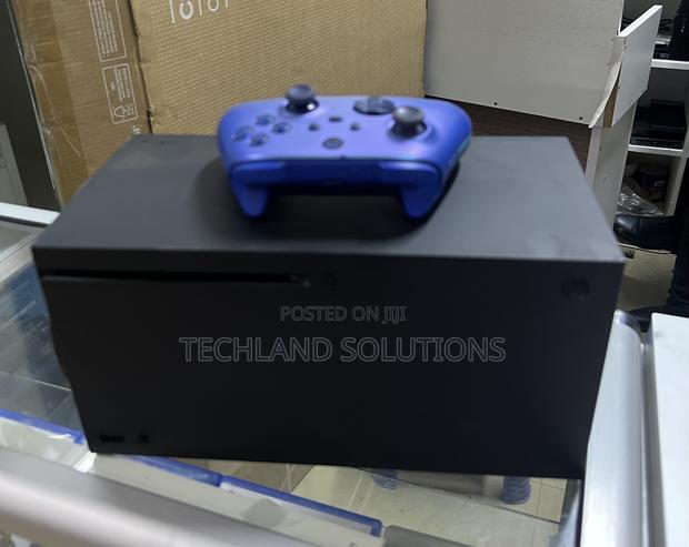 Used Xbox Series X - main view