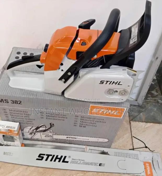 STIHL Heavy Duty Chain Saw