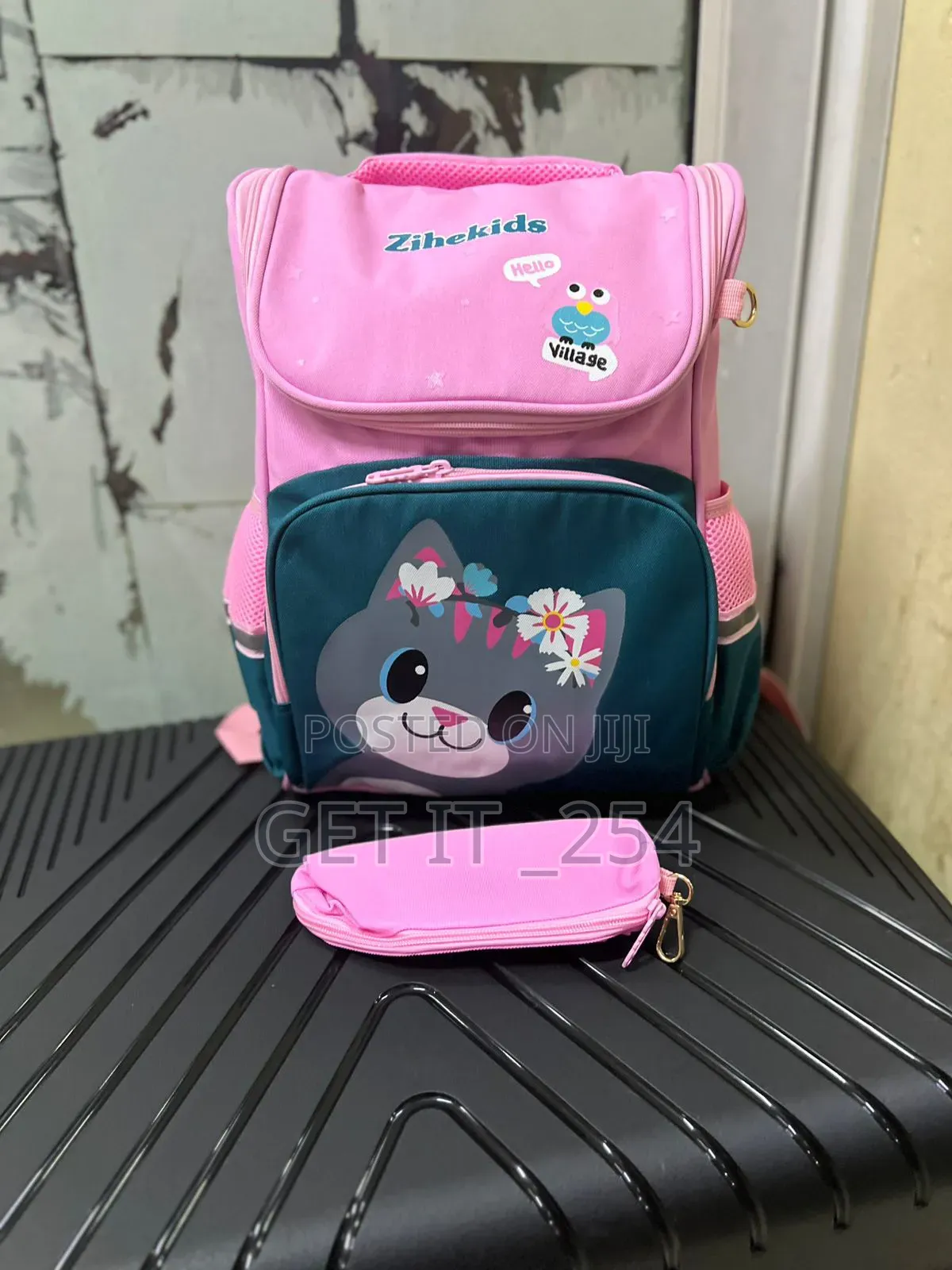 ⏹ *New  BRITISH Style Student School Bag.*
Quality Material