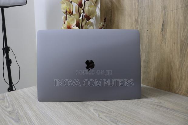 Laptop Apple MacBook Pro 2019 32GB Intel Core I9 SSD 512GB - thumbnail 2