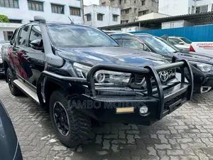 Toyota Hilux Revo Double Cab Deisel 2.8 AWD 2018 Black