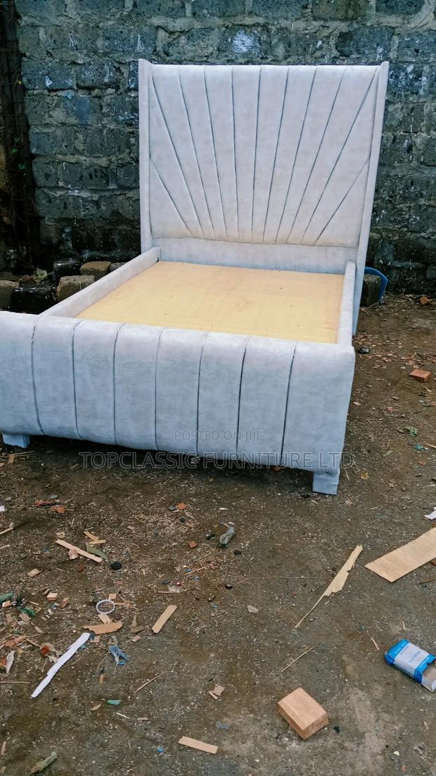 Chester Bed 4x6 Hardwood
