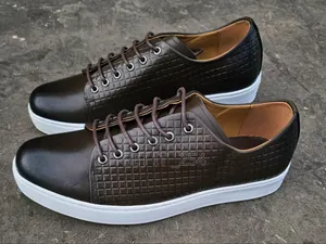 Timberland Casuals
Size 39_________45.