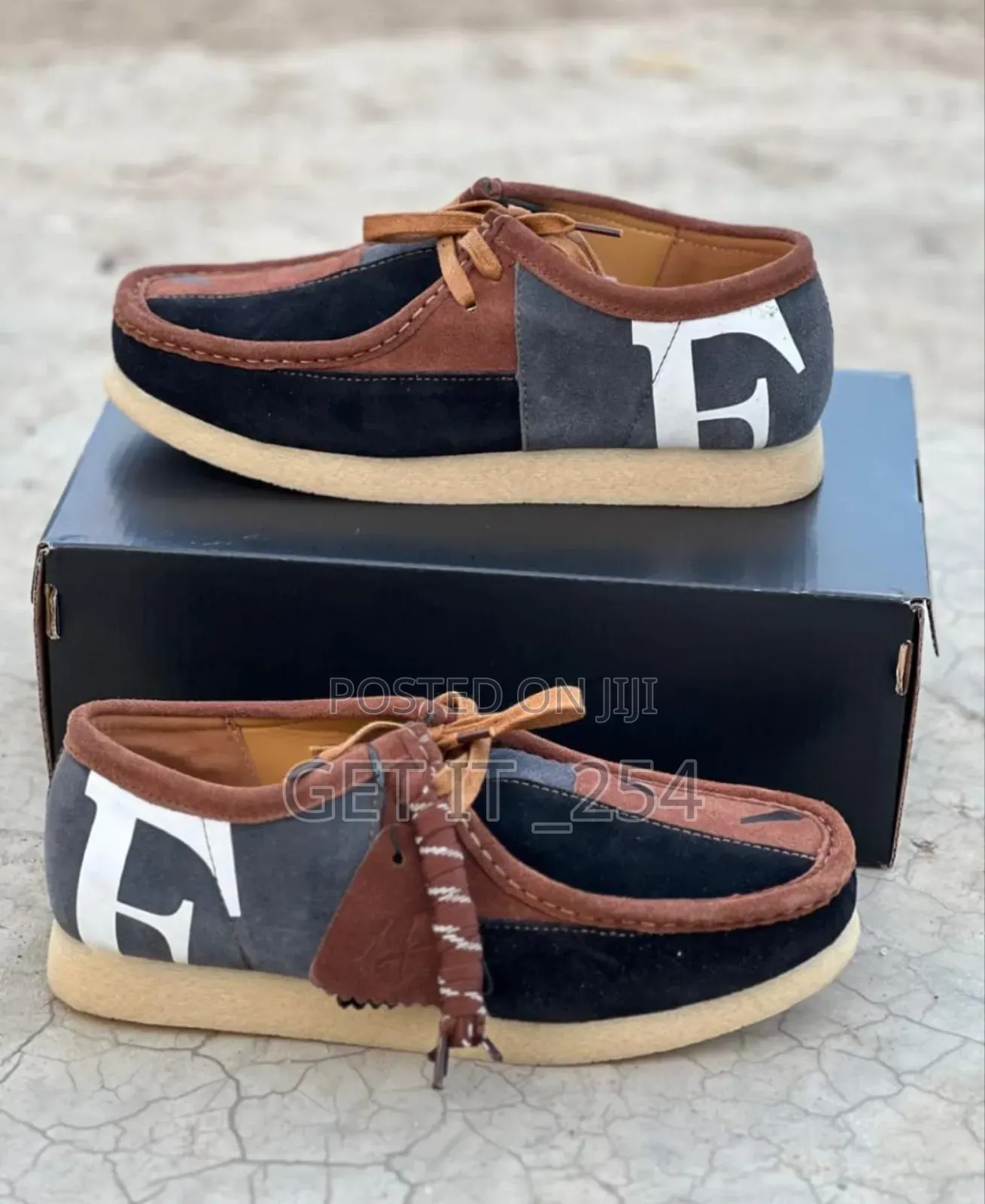 Clarks Low Cut Size 38-45