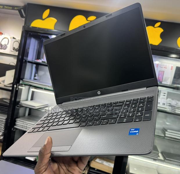 New Laptop HP 8GB Intel Core I5 SSD 512GB - main view