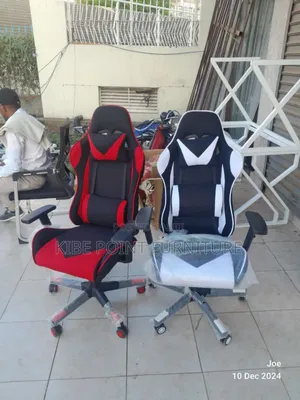 Morden Gaming Chair Available