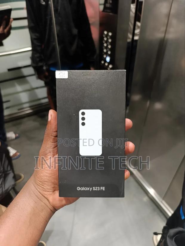 New Samsung Galaxy S23 FE 256 GB Black - main view