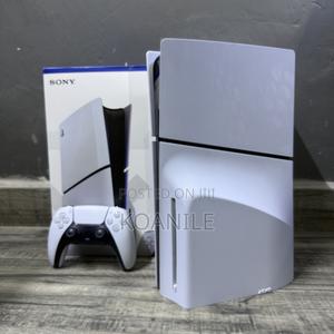 PS5 Standard Slim - main view