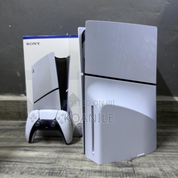 PS5 Standard Slim