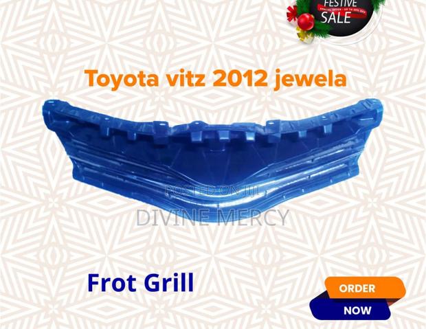 Toyota Vitz 2012 Jewela Front Grill