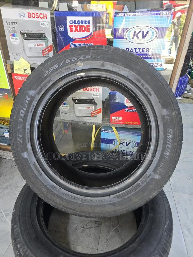 235/55r17 Zextour Premium Tyre - thumbnail 2