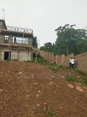 7bdrm House in Kapuonja for sale