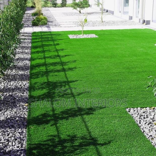 Green Grass Carpet