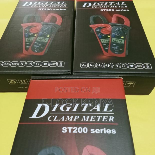 ST200 Clamp Meter - main view