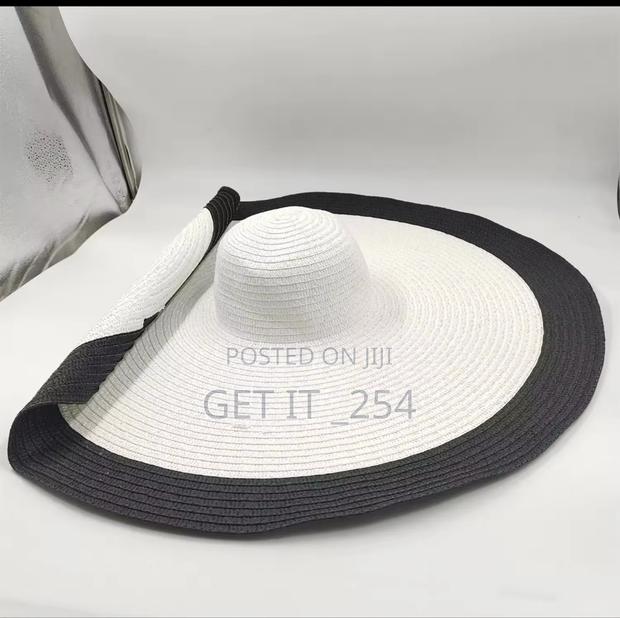 Oversized Hats - thumbnail 4