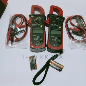 Clamp Meter With Boost Power Supply