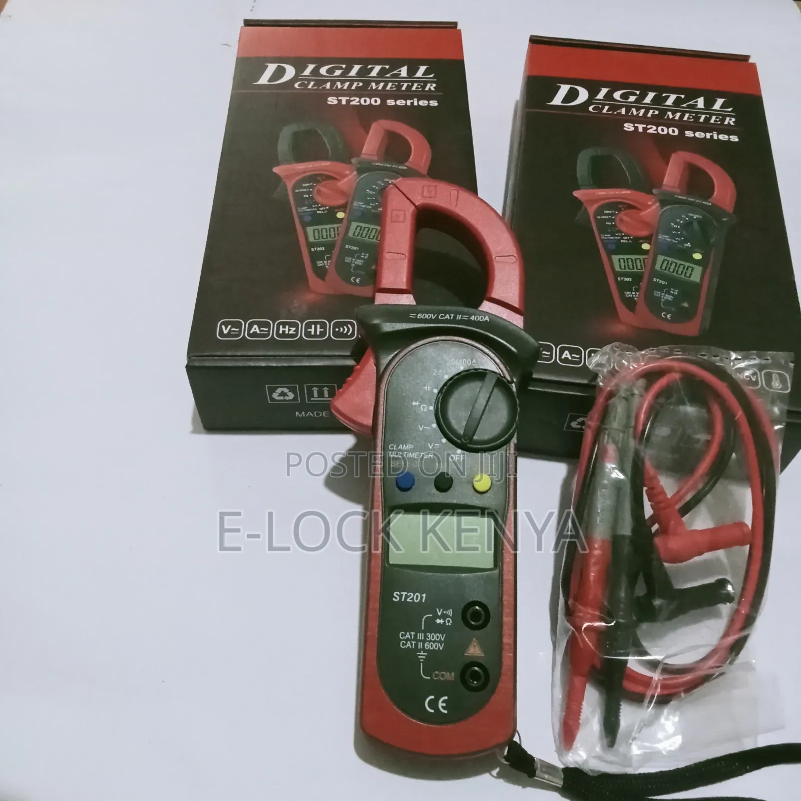 Maximum Display Clamp Meter