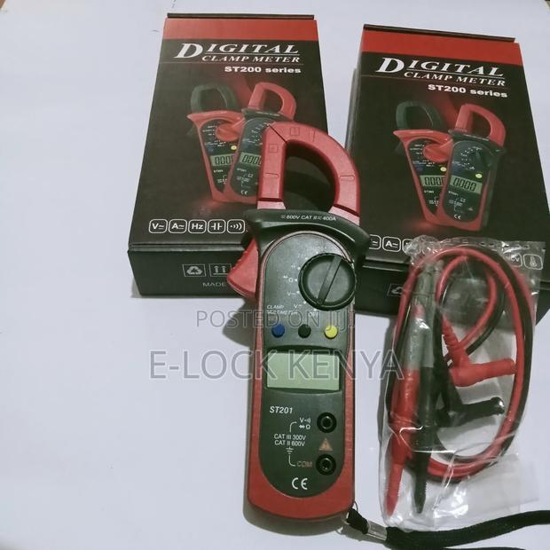 Maximum Display Clamp Meter - main view