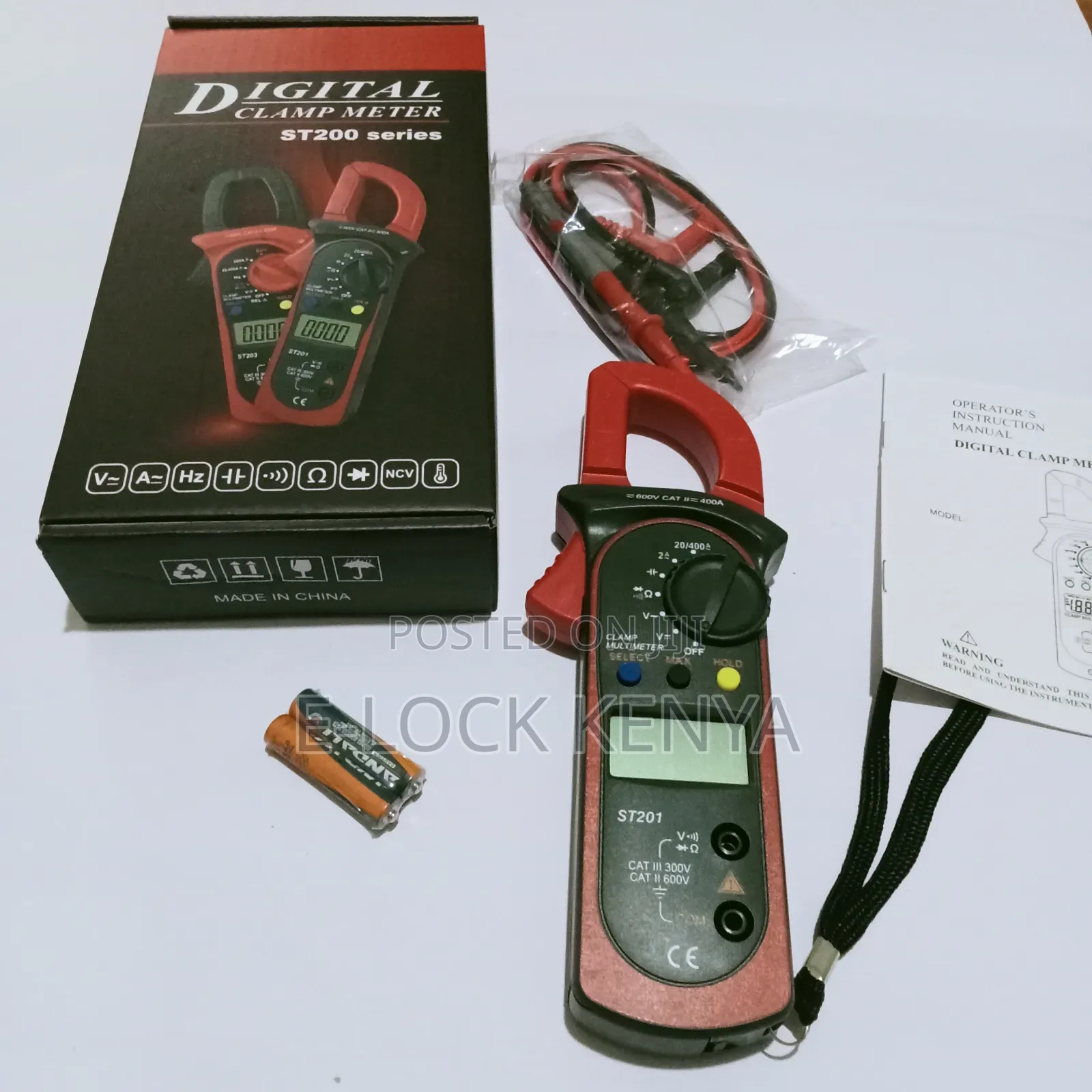High Reliability ST 200 Clamp Meter