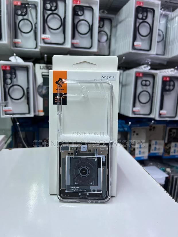 Galaxy Z Flip 6 Case
Ultra Hybrid Pro Zero One - thumbnail 2