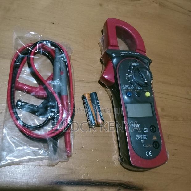 Clamp Meter for Fridge Technicians - main view