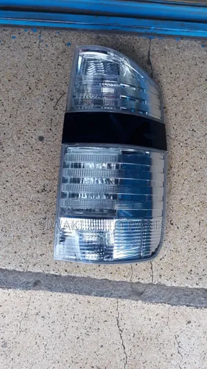Voxy 2005 Taillight Clear