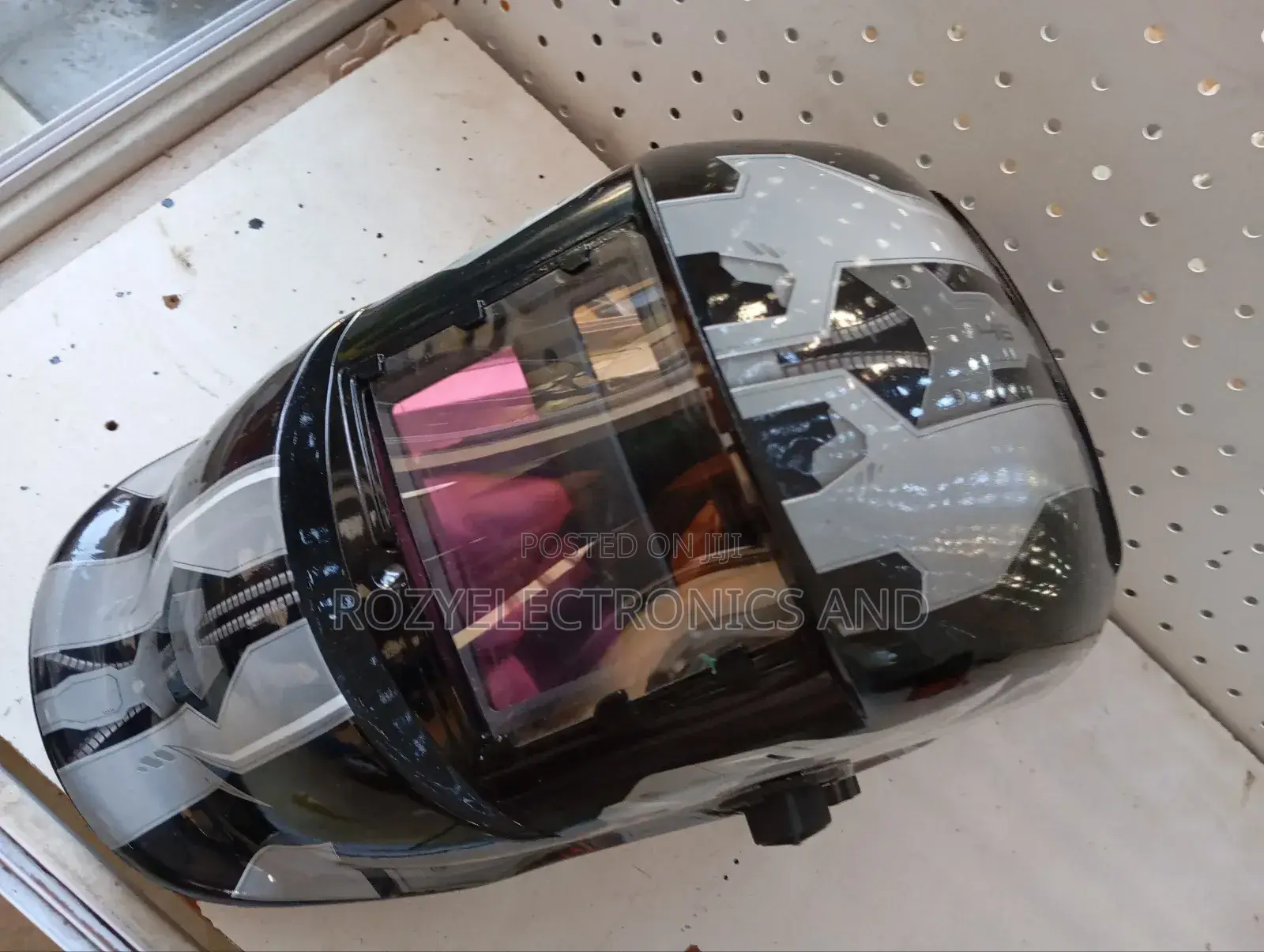 Auto Darkening Welding Helmet