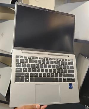 Laptop HP EliteBook 830 G9 16GB Intel Core I7 SSD 512GB - thumbnail 2