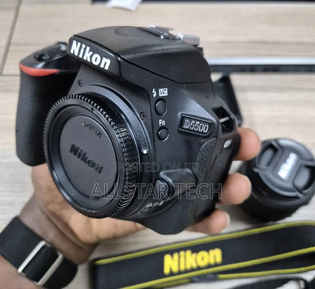 Nikon D5500 DSLR Camera With 18-55mm Lens (Black)