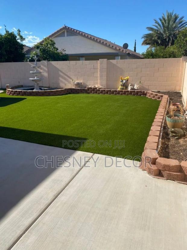 Artificial Turf-Cover on Pavement