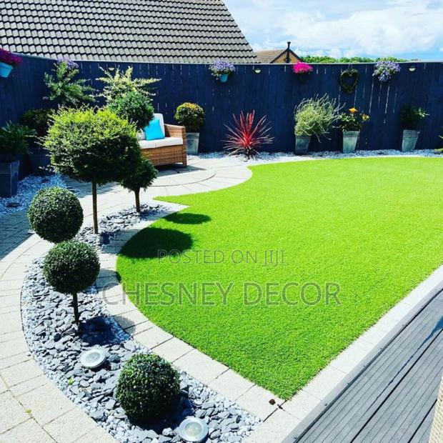 Blissful Green Artificial Carpet