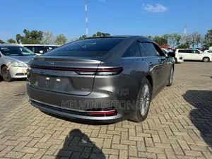 Toyota Crown 2020 Matt Black